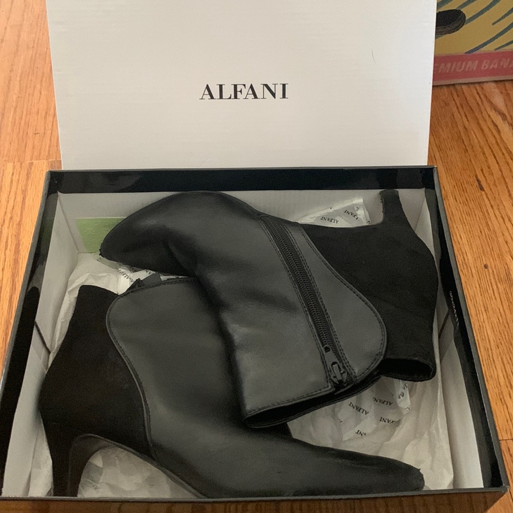 Alfani, black leather, womans size 9